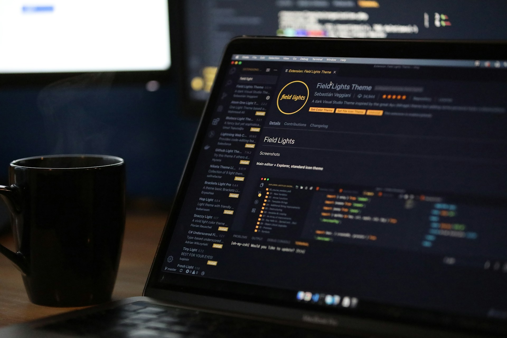 black-samsung-flat-screen-computer-monitor