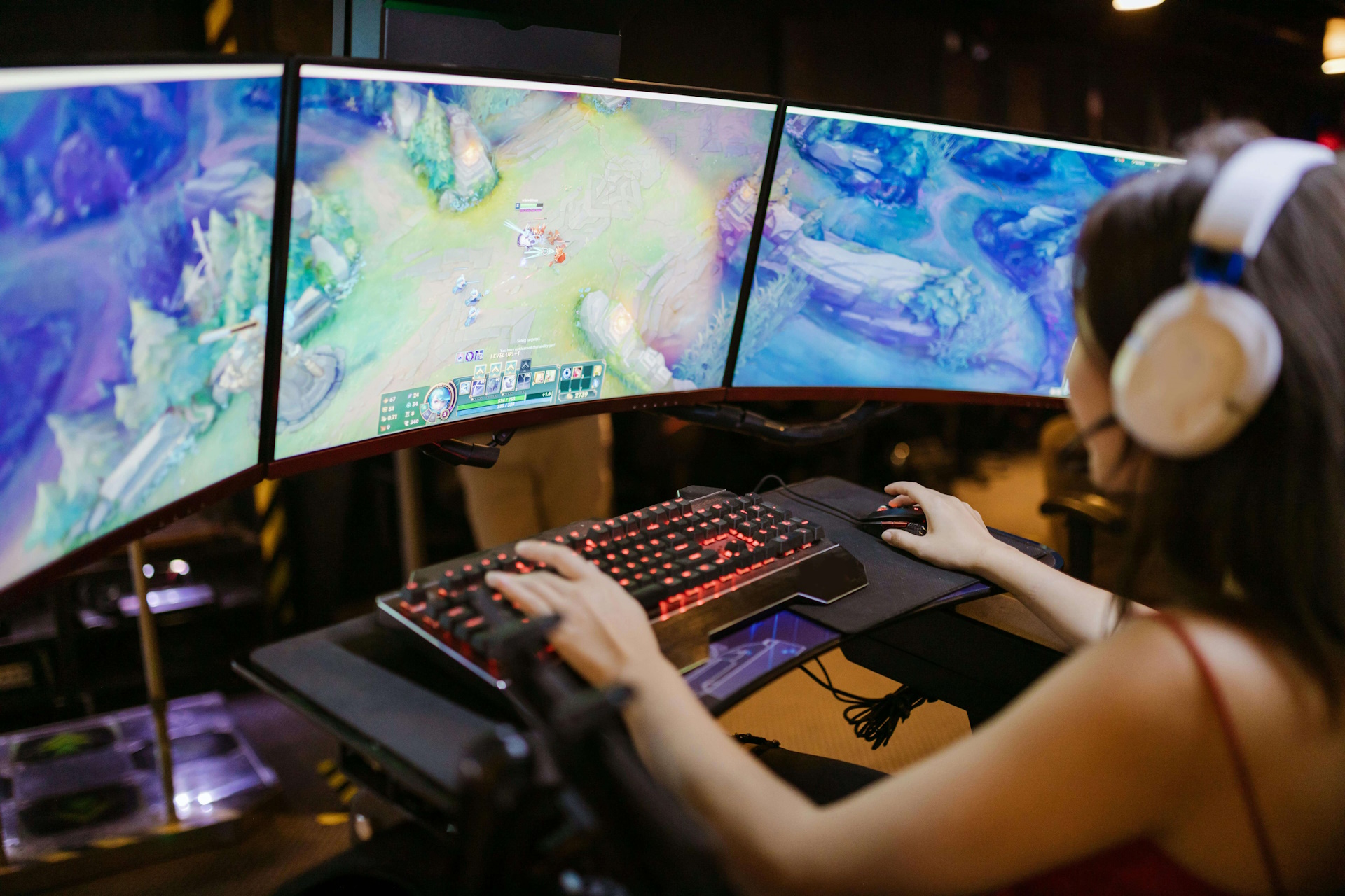 essential-tips-for-promoting-an-online-gaming-site-in-a-competitive-market