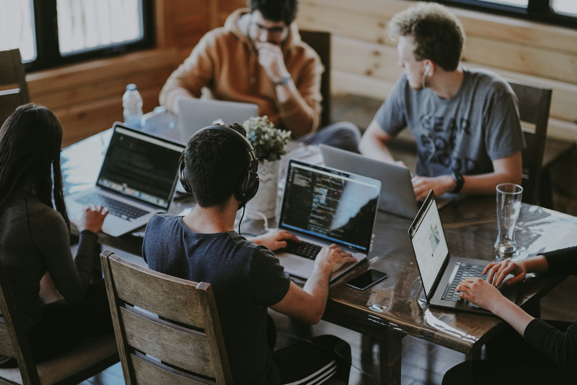 group-of-people-using-laptop-computer