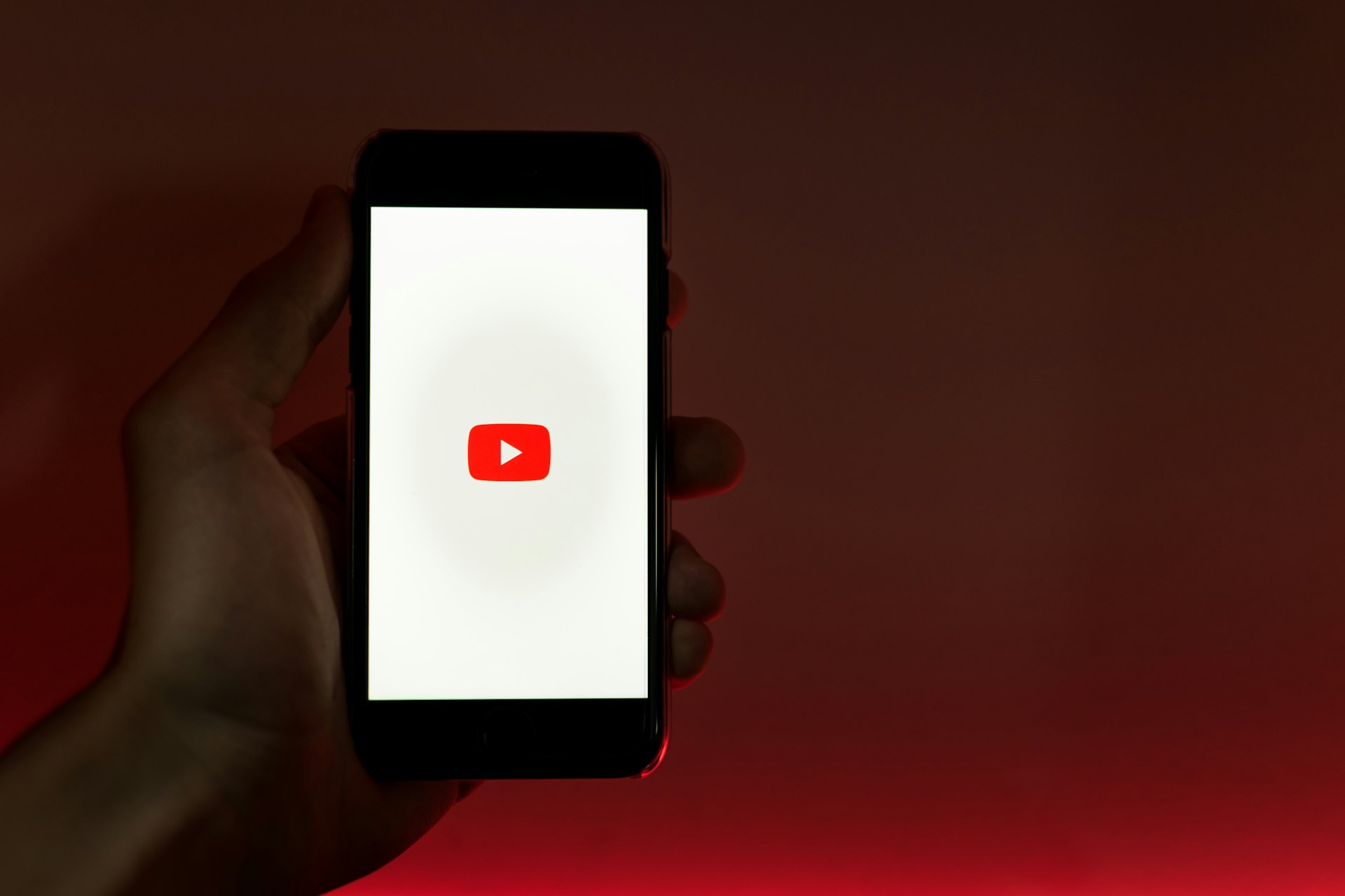 youtube-in-smartphone