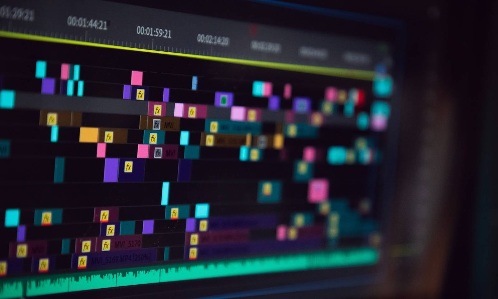 Opus Clip – cut viral moments from long videos